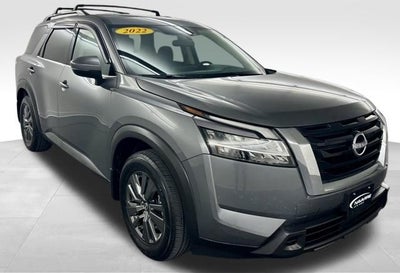 2022 Nissan Pathfinder SV