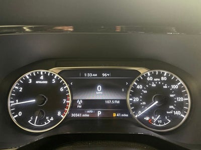 2025 Nissan Pathfinder SV