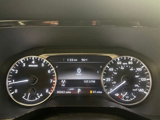 2025 Nissan Pathfinder SV