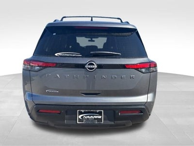 2026 Nissan Pathfinder SV