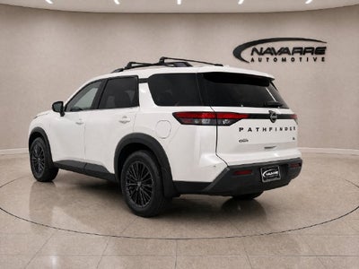 2026 Nissan Pathfinder SL
