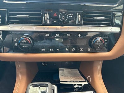 2026 Nissan Pathfinder Platinum