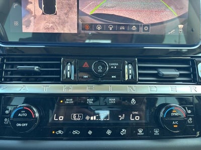 2026 Nissan Pathfinder Platinum