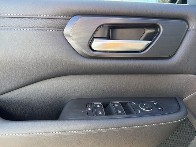 2026 Nissan Armada SV