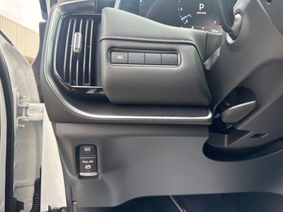 2026 Nissan Armada SV