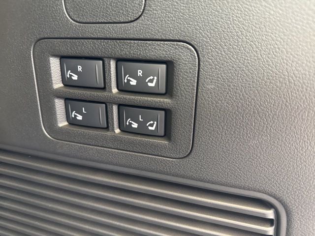 2025 Nissan Armada Platinum