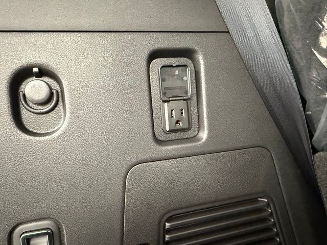 2025 Nissan Armada Platinum