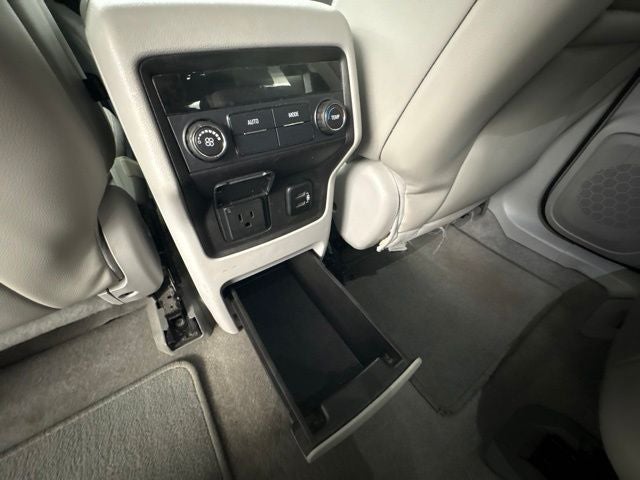 2017 GMC Acadia SLT
