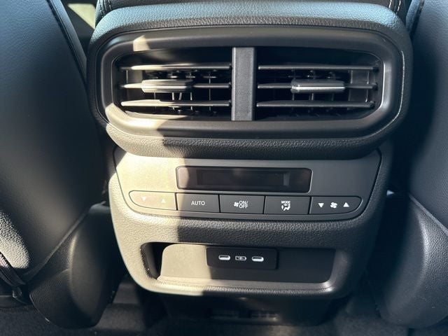 2025 Honda Pilot AWD Touring w/HPD Wheels