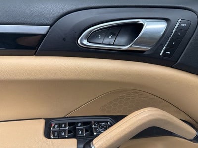 2018 Porsche Cayenne Platinum Edition