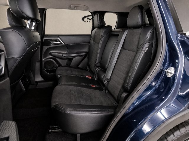 2024 Mitsubishi Outlander SE Black Edition