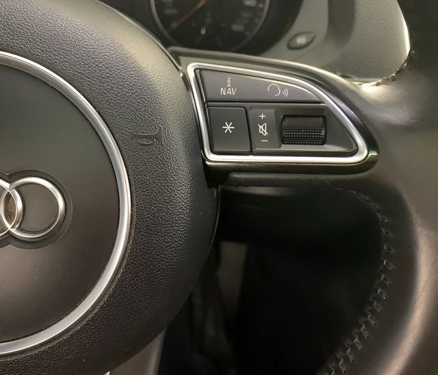 2016 Audi Q3 2.0T Prestige quattro