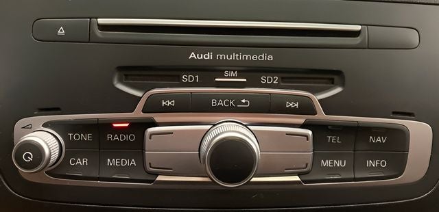 2016 Audi Q3 2.0T Prestige quattro