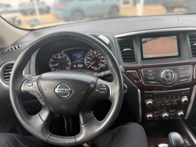 2015 Nissan Pathfinder SL