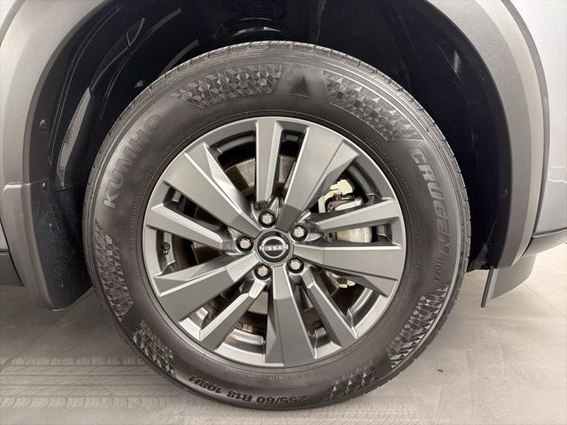 2024 Nissan Pathfinder S