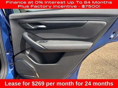 2025 VinFast VF 8 Eco