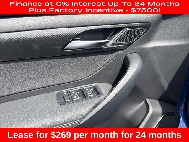 2025 VinFast VF 8 Eco