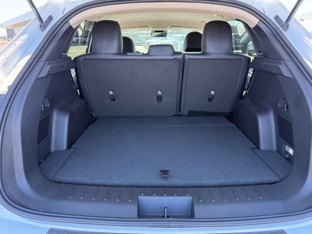 2025 VinFast VF 8 Eco