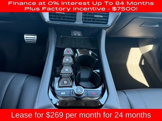 2025 VinFast VF 8 Eco