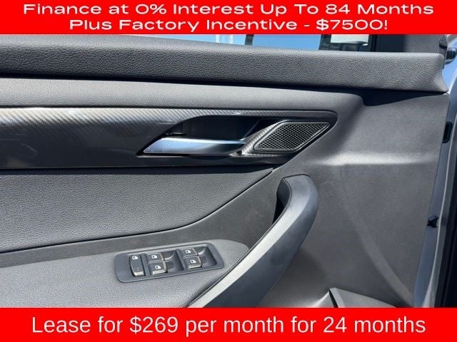 2025 VinFast VF 8 Eco