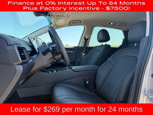 2025 VinFast VF 8 Eco