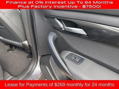 2025 VinFast VF 8 Eco