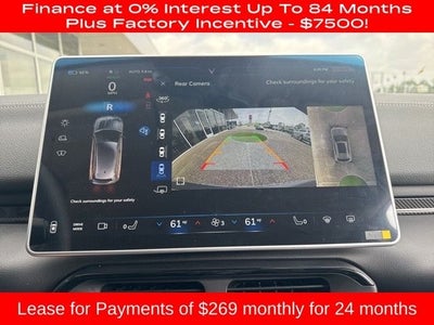 2025 VinFast VF 8 Eco