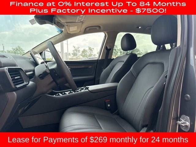 2025 VinFast VF 8 Eco