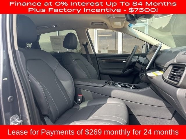 2025 VinFast VF 8 Eco