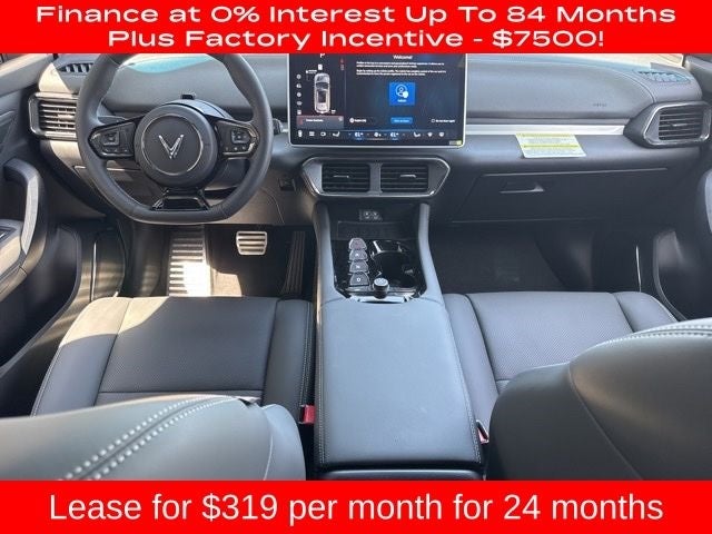 2025 VinFast VF 8 Plus