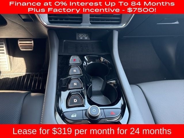 2025 VinFast VF 8 Plus