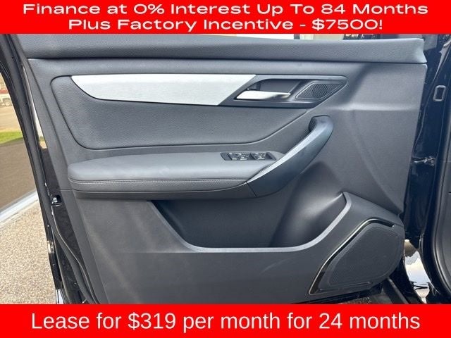 2025 VinFast VF 8 Plus