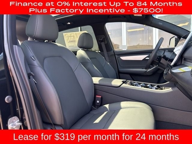 2025 VinFast VF 8 Plus