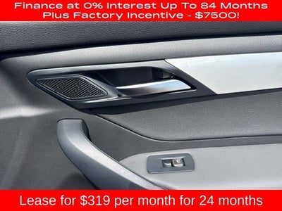 2025 VinFast VF 8 Plus