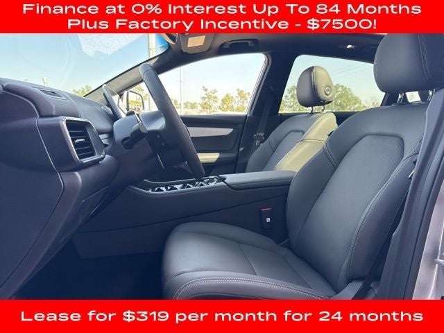 2025 VinFast VF 8 Plus