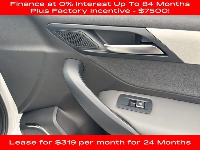 2025 VinFast VF 8 Plus