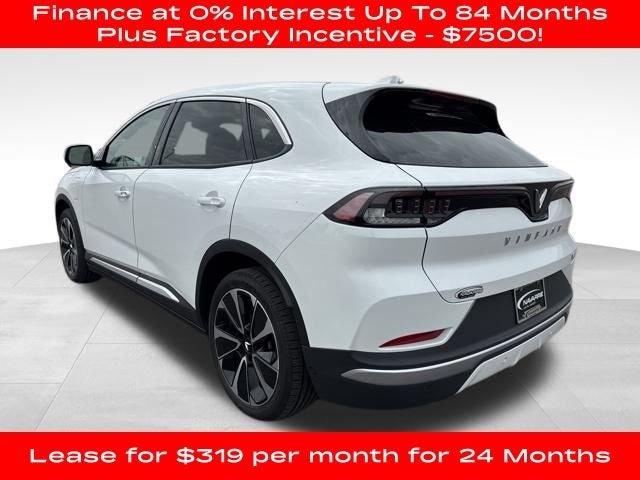 2025 VinFast VF 8 Plus