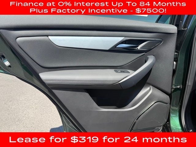 2025 VinFast VF 8 Plus