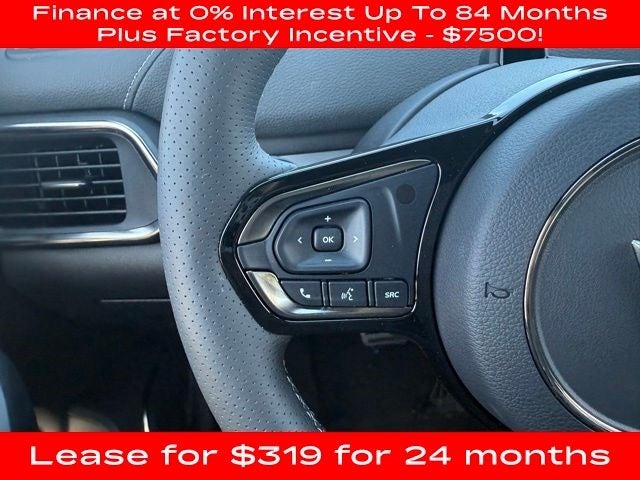 2025 VinFast VF 8 Plus