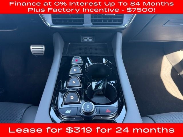 2025 VinFast VF 8 Plus