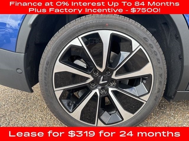 2025 VinFast VF 8 Plus